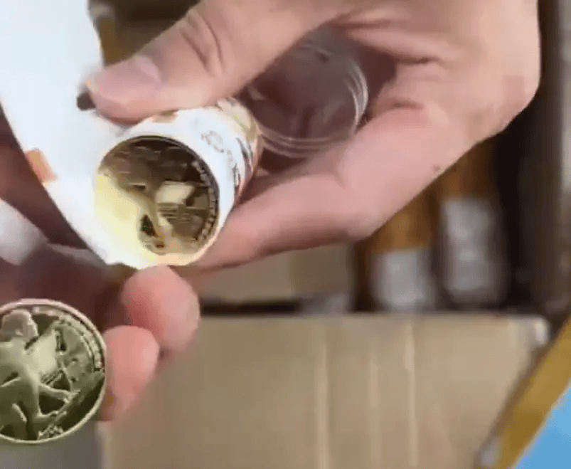 收藏要谨慎！龙币和京剧币涨价，卷币里留心藏着其他币！