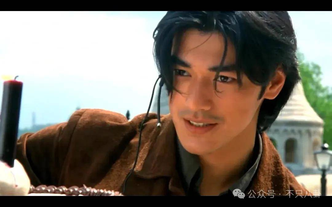 最神秘的男明星退圈了?一代神颜的他才是万千少女的梦啊……