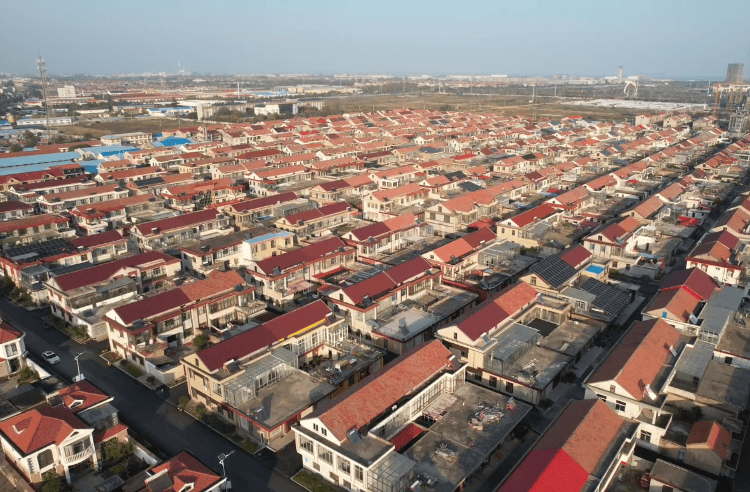 他被抓当晚有老百姓放鞭炮庆祝,探访江苏第一位农民副县长“三蟒”豪宅