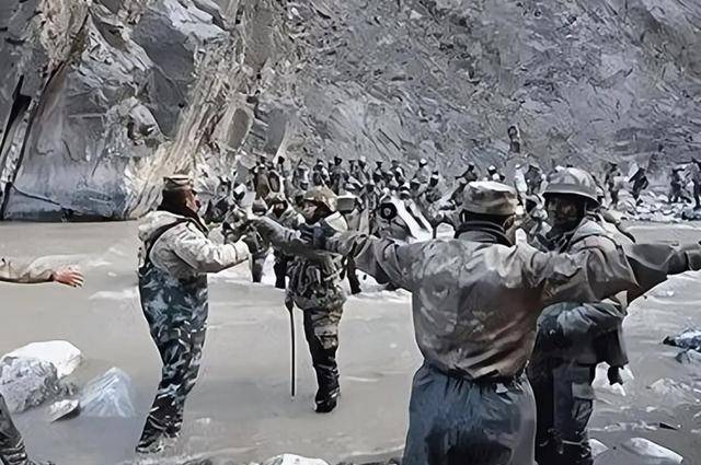 混乱升级！莫迪对华让出一大步后，立马遭死对头怒批“卖国”