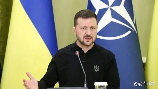 乌战场急转直下,红军城失守俄军战略绝杀,乌军司令抵达前线视察