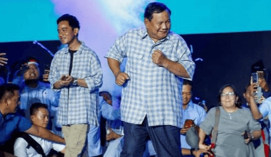 南海新刺头出现,比美菲还不客气?第三枪打响,解放军下11道禁令