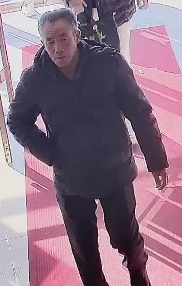 内蒙古发生一起重大刑事案件,此人有重大作案嫌疑!警方发布悬赏通告