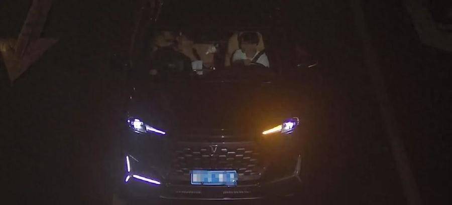 衡阳两个13岁小孩凌晨2点在马路上开车,交警灵魂三问!