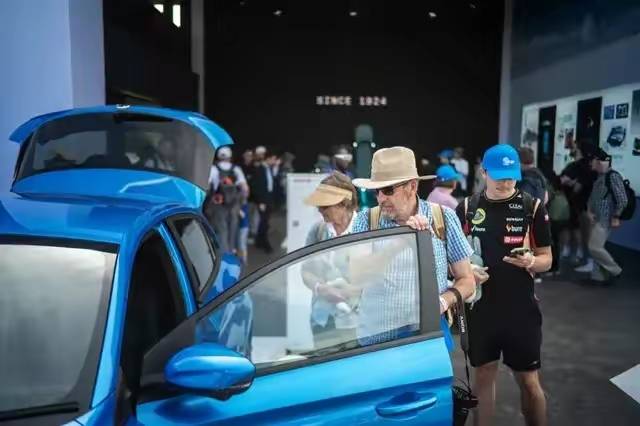 寒心!中国发出“逐客令”,西方各国彻底懵了,俄罗斯:欢迎来办厂!