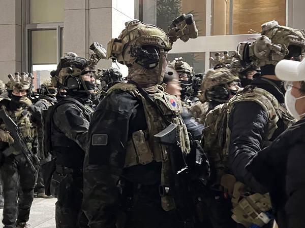 梅德韦杰夫开喷：“叛徒懦夫傻瓜” ，韩国、法国和格鲁吉亚总统都该下台