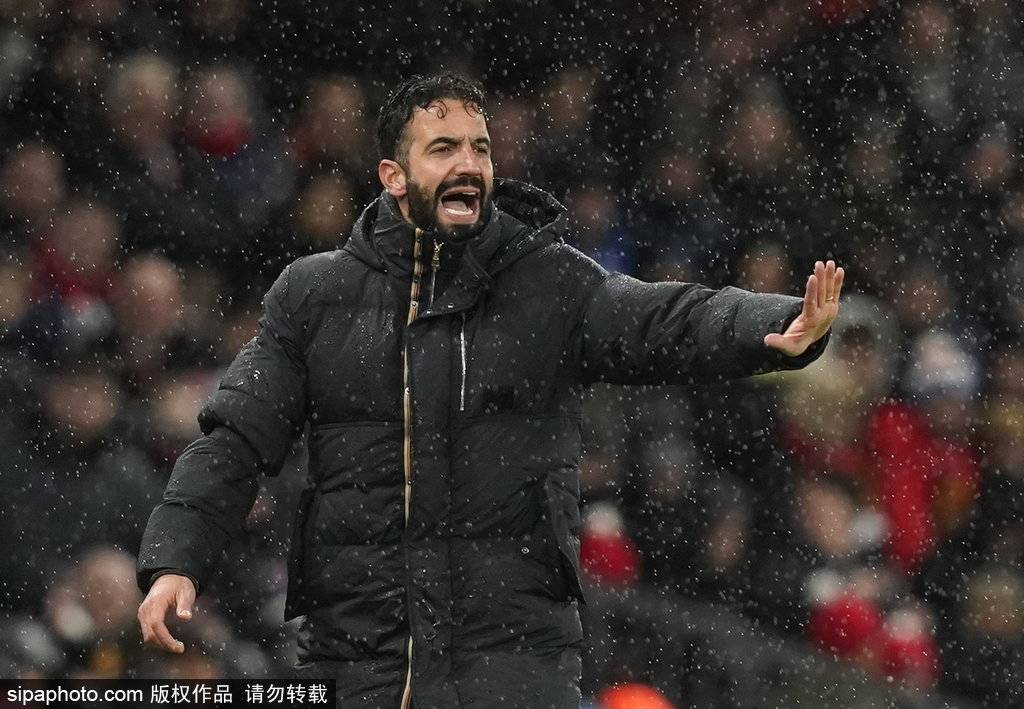 比赛日:曼联连败阿莫林“滕化” 西汉姆球员恐怖车祸