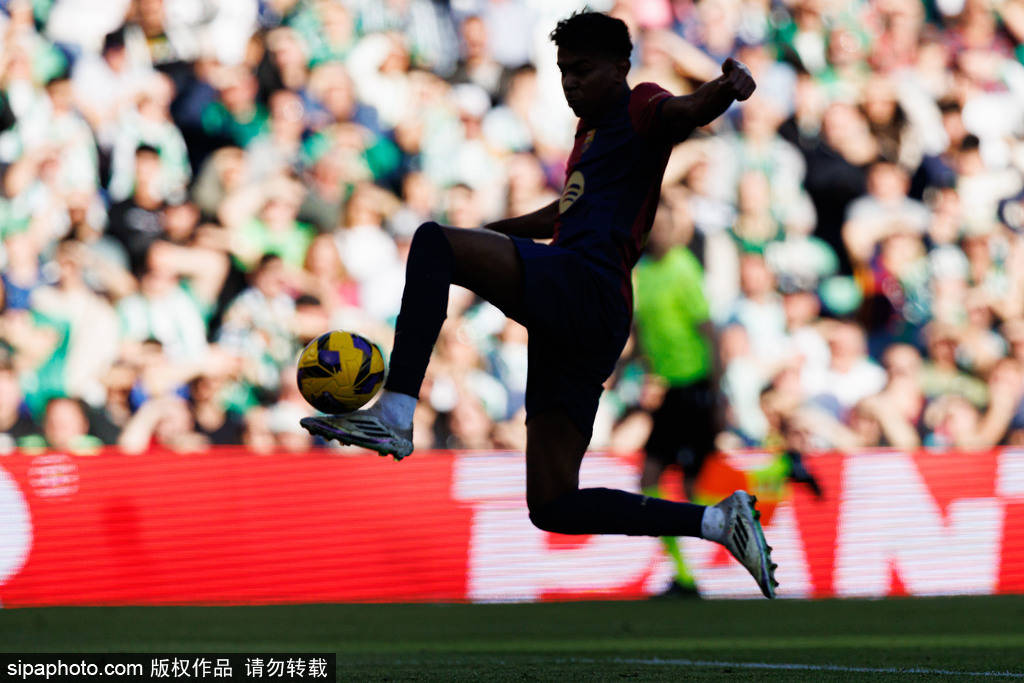 比赛日:曼联连败阿莫林“滕化” 西汉姆球员恐怖车祸