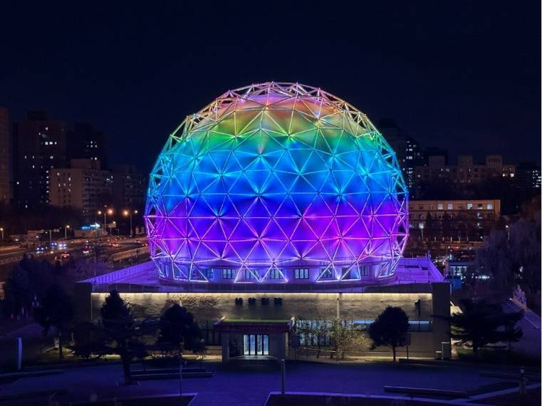 北京三环边上的白色大“圆球”,变身啦!