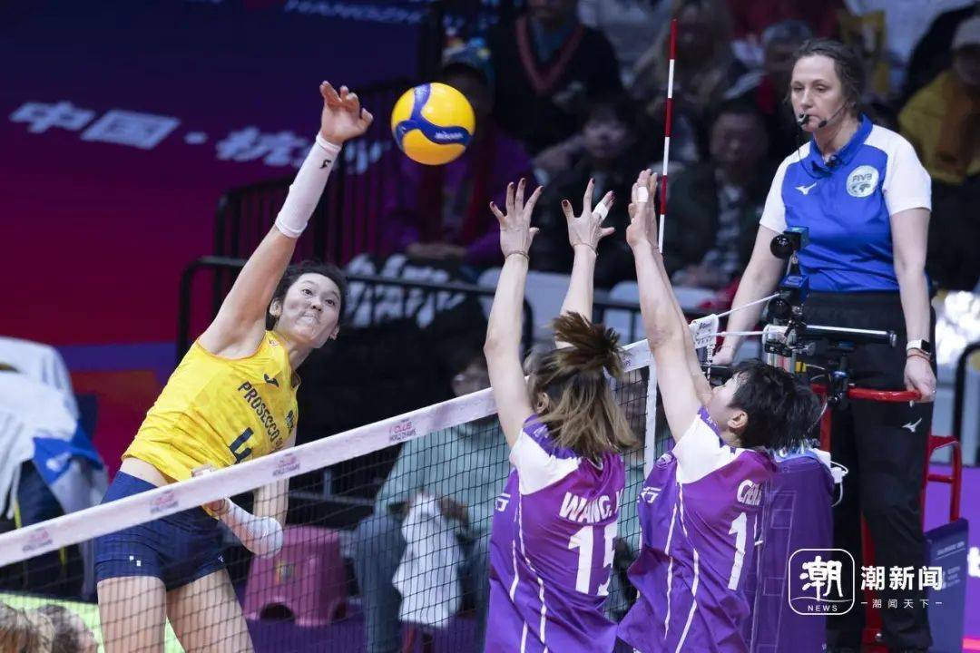 朱婷VS李盈莹！6000多名观众助威，这一幕太燃了