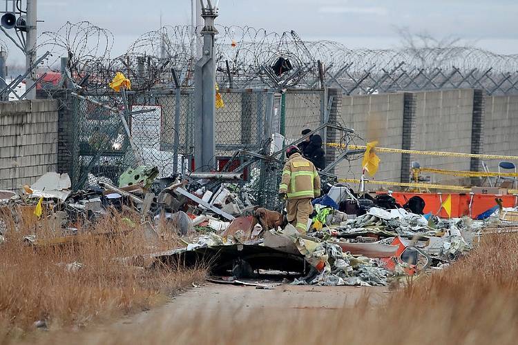 机场混凝土设施或是夺命“真凶”？韩国史上最严重空难谜团