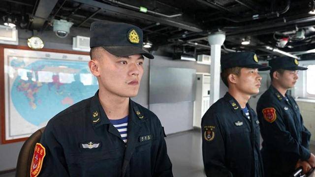 央视曝光:外舰使小计谋,插队混入山东舰编队,055果断出击