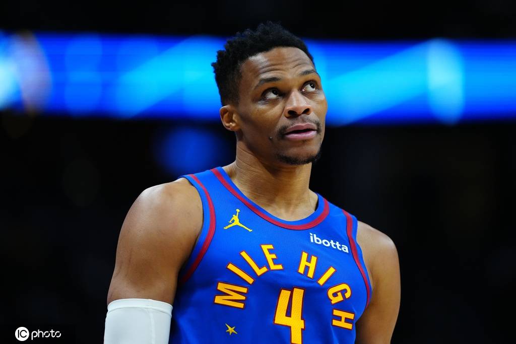 威少重生成赛季最励志故事 他埋没的才华何以被唤醒?