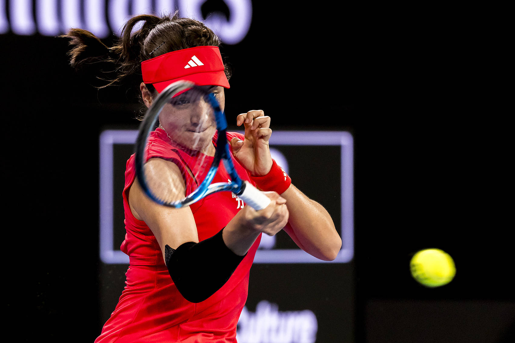 王欣瑜布云朝克特首轮出局,袁悦商竣程周一再战