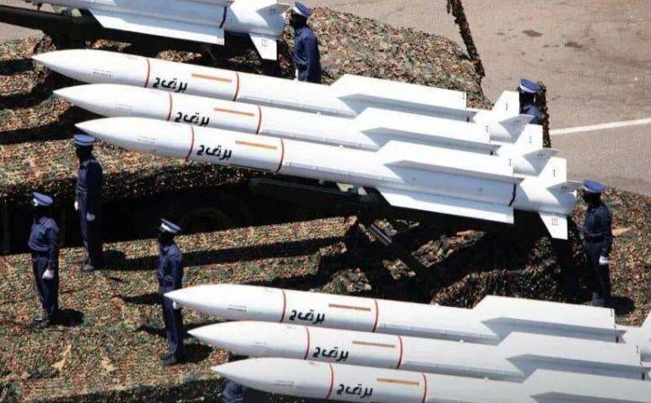 胡塞五次攻击美军,美航母为何要跑,不迎战?果然有大事将发生