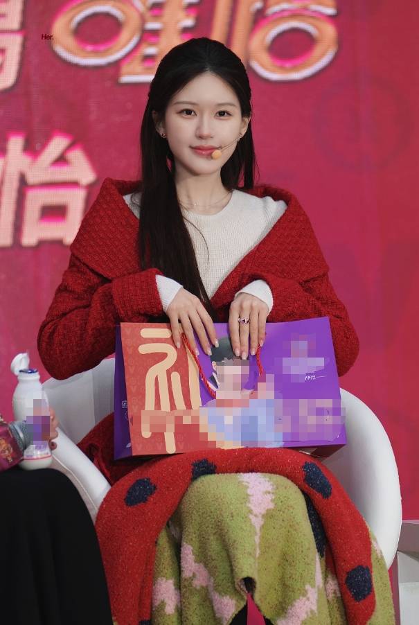 赵露思称生病期间曾瘫痪不能说话 说自己暂时没有赔款项目