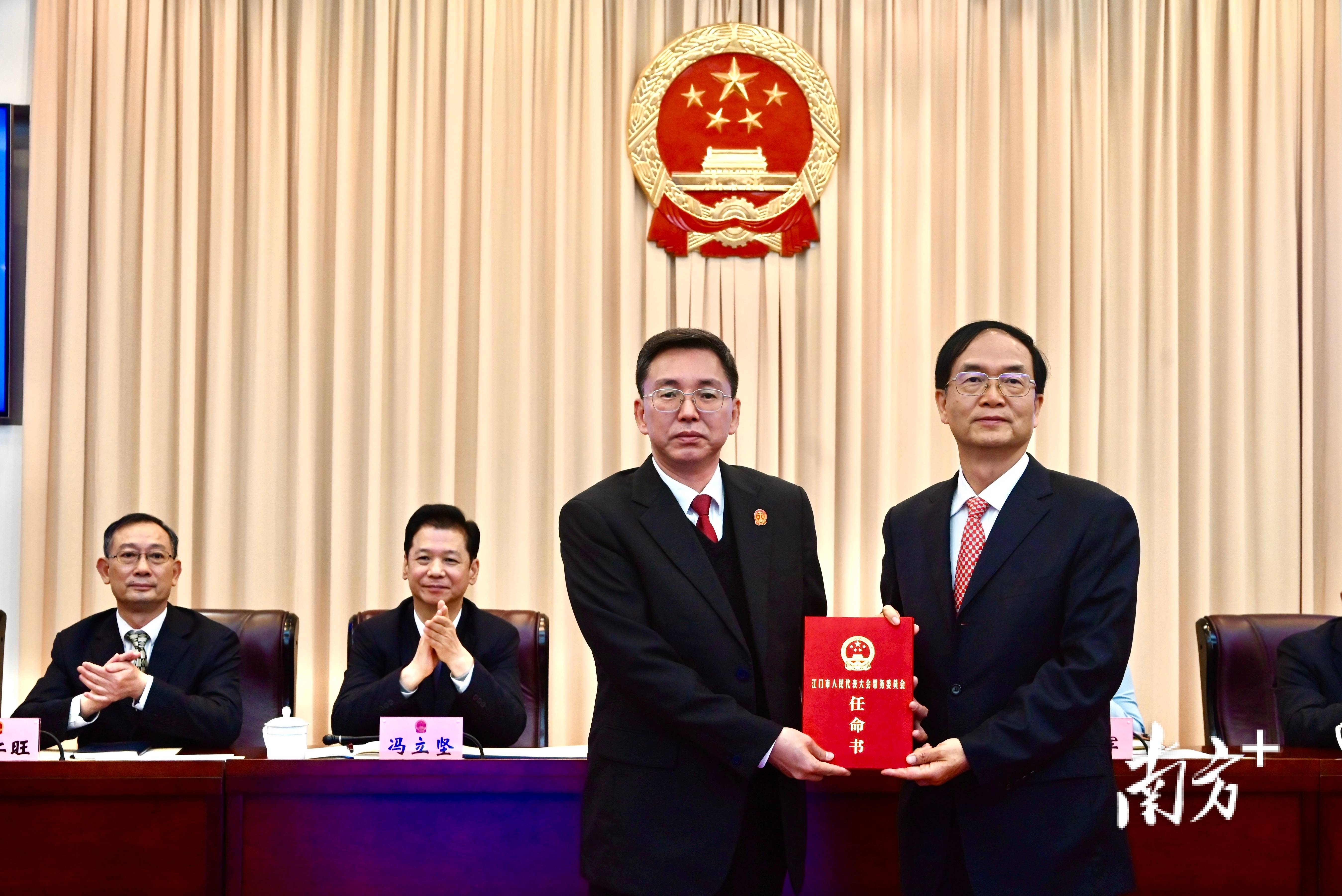 人事快讯｜刘志刚任江门市副市长，林江群代理江门市中级人民法院院长