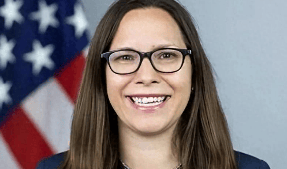 三消息:外交部发声哀悼;多次窜台,她终于被拿下!绝不惯着