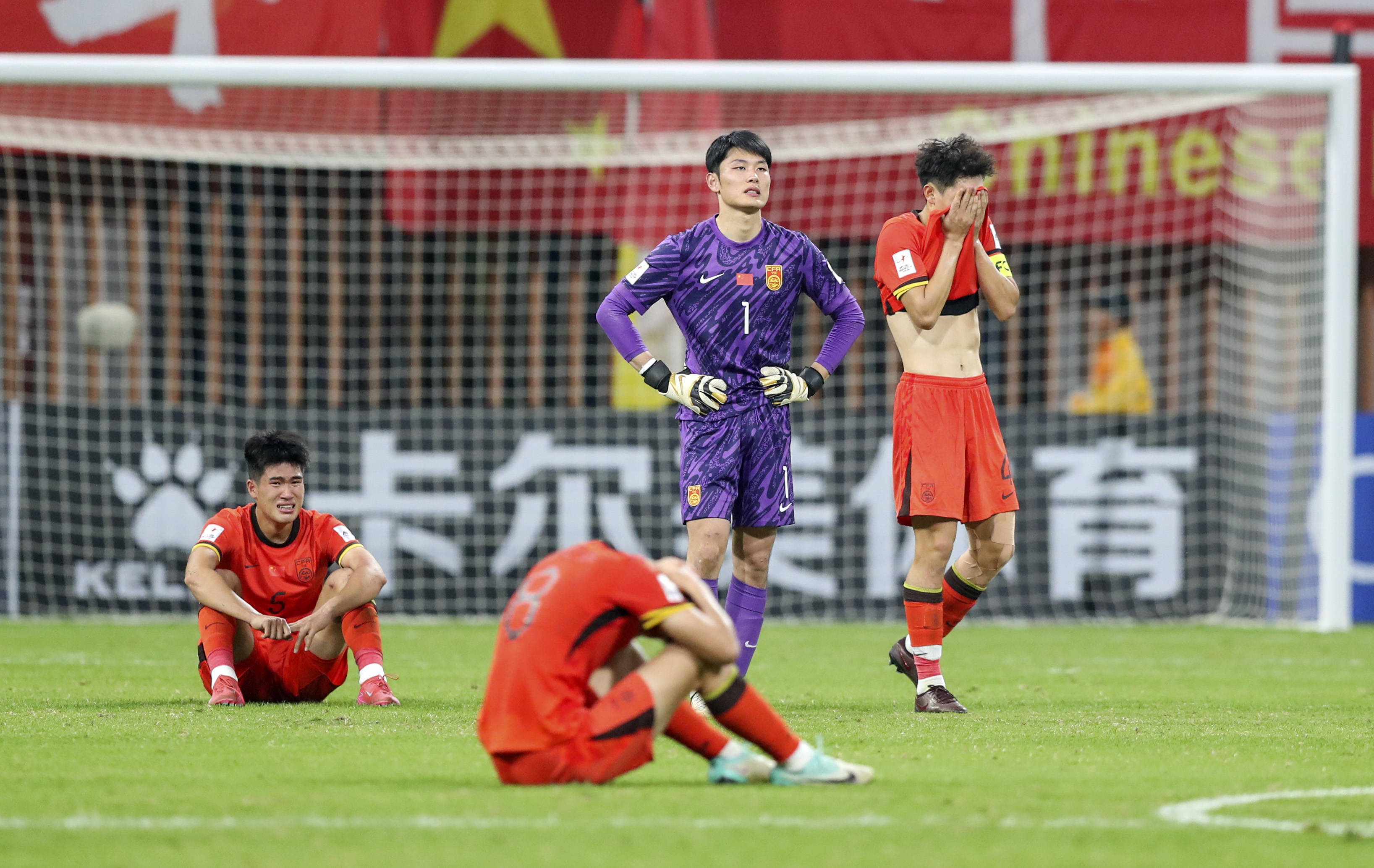 上调国足?本届国青有人已被伊万关注 是否换帅需足协定夺