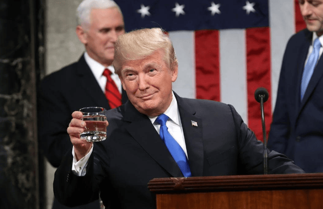 三大消息:当不成总统了?美政府彻底破防了;中方对美称呼大变