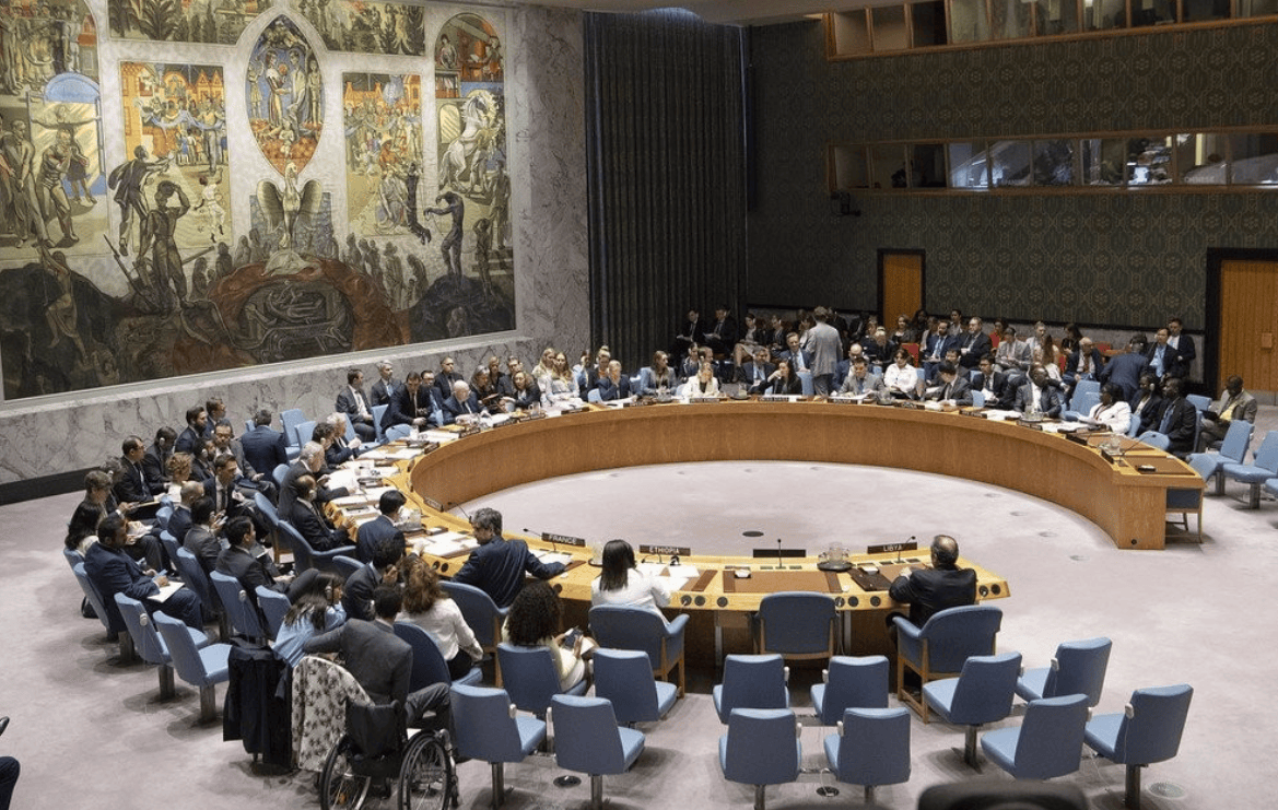 后悔已经迟了！欧盟反华外长当面示好，答不答应？我代表一语定调