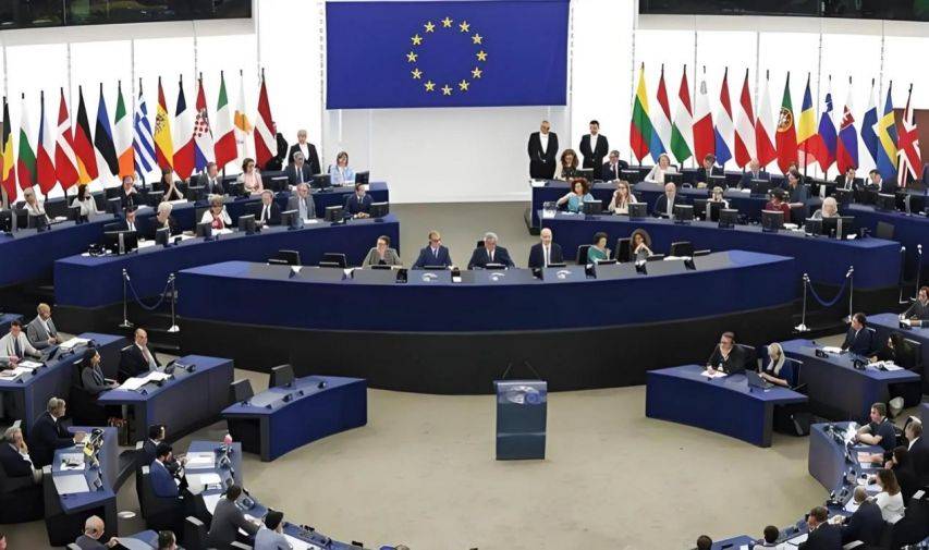 想出卖乌克兰？没门！德国直接摊牌了，俄罗斯“秘密武器”惊动西方