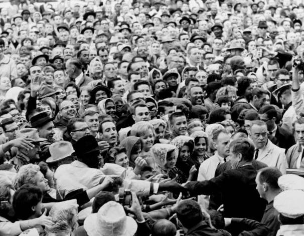 特朗普公布肯尼迪遇刺相关文件,凶手一年前就有刺杀意图