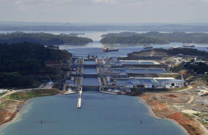 大局已定!中方专机顺利回归,港媒发声不一般,李嘉诚罕见表态