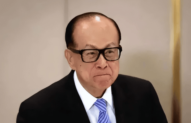 大局已定!中方专机顺利回归,港媒发声不一般,李嘉诚罕见表态