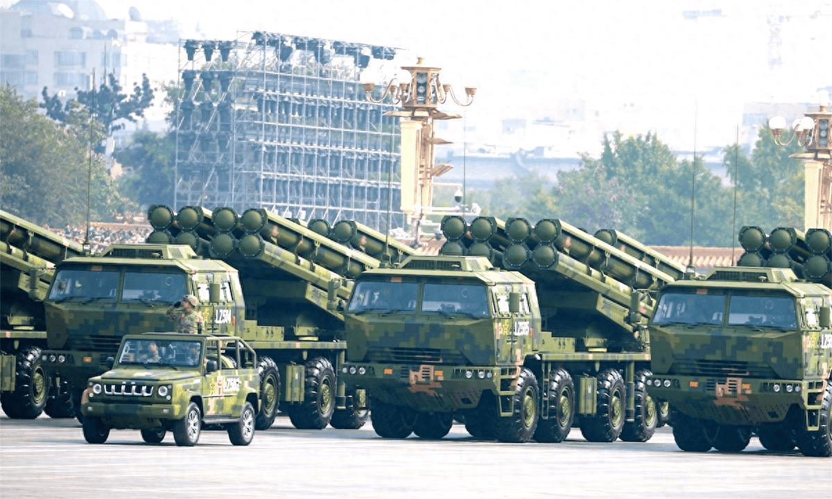 解放军的新利器,与东风导弹配合,岛上装备都是“活靶子”