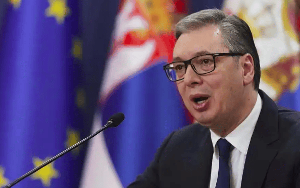 普京发邀请函，27国拒绝参加，武契奇喊话天塌了都要去，中方早已表态