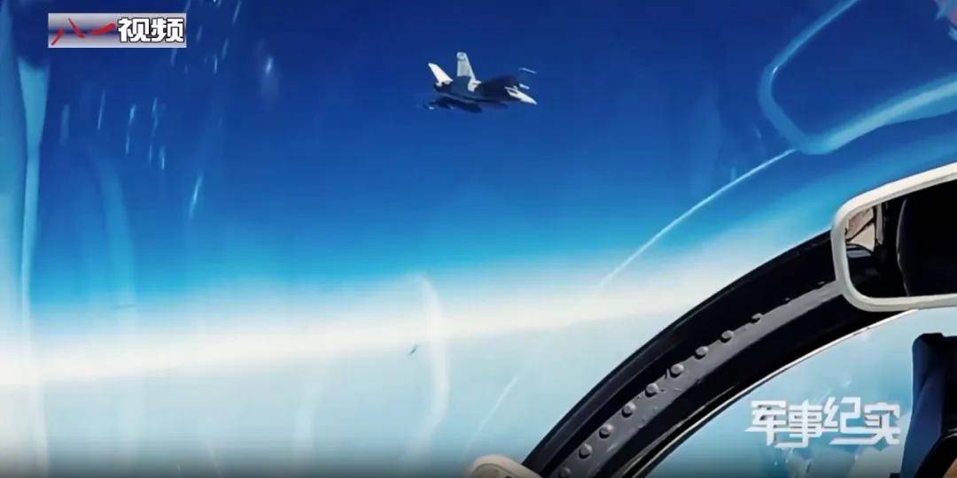 歼-10C赢在哪里？巴防长证实：印巴空战歼-10CP成功逼退“阵风”