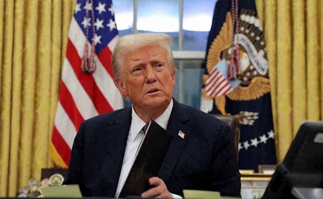 首个“下跪”的国家出现！“对等关税”36天后，掏百亿买波音飞机