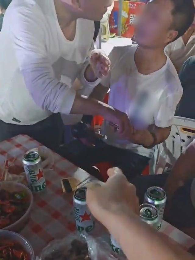 蚌埠龙虾节被曝有“点歌刺客”,当地多部门介入调查