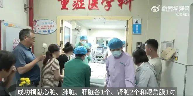 年仅22岁!小伙摔倒以为没事,7天后死亡!出现这些症状千万别忽视→