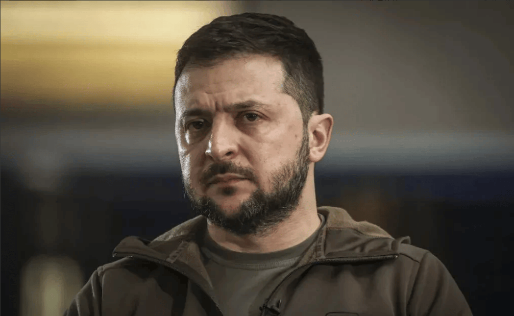 美俄结束通话不到24小时,泽连斯基就动作频频要开国际会议,还高调允许俄罗斯参与