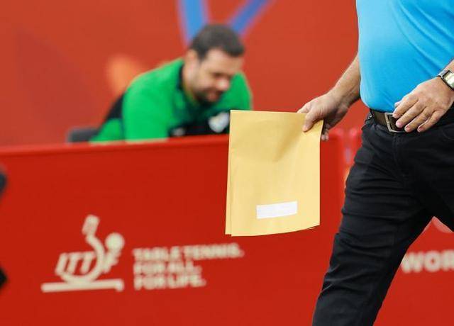 王楚钦球拍受损事件后,多哈世乒赛球拍封装袋已更改