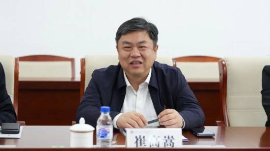 长春科技学院与吉林工程技术师范学院举行 “同在党旗下 携手添光彩” 结对共建签约仪式