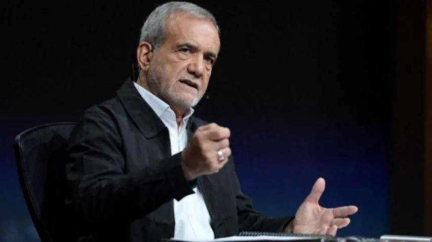 伊朗总统想起中国了，动身前派人试探中方态度，重提25年之约