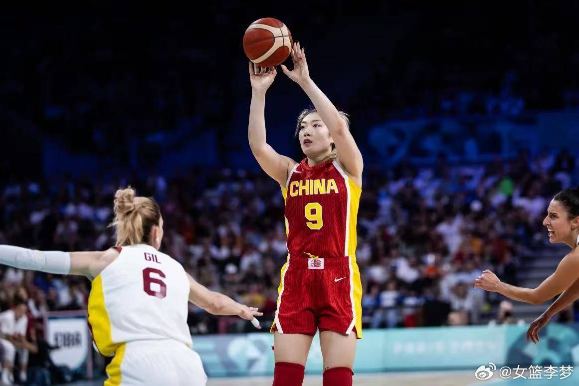 宫鲁鸣暗示李梦或缺席亚洲杯 后者发文暂别国家队