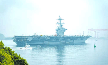 美军航母连夜跑路真相曝光！解放军16艘舰打头阵，美军异常安静