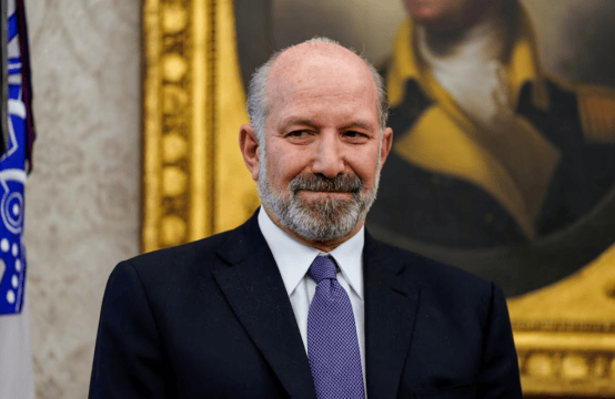 中美会晤刚结束，特朗普出尔反尔？美商务部长：对中国55%关税不变