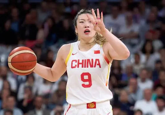 李梦落选宫鲁鸣顶着巨大压力 多数主帅难有此魄力