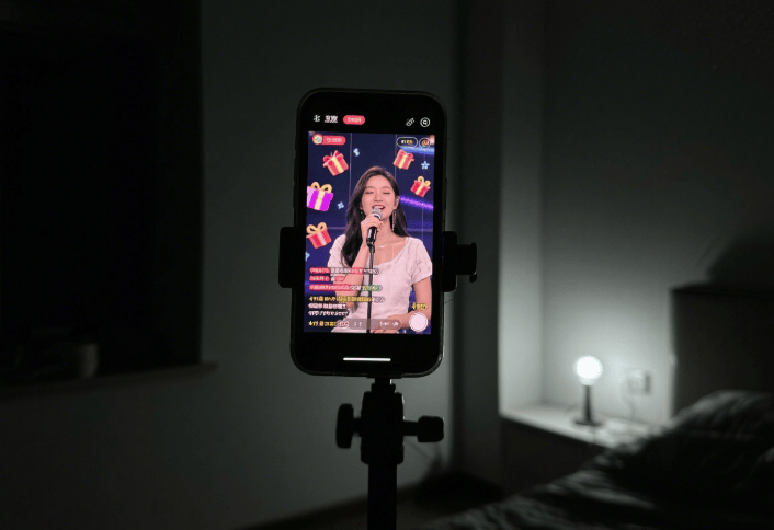 丈夫打赏女主播一千六百万之后