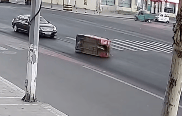 老头乐,县城小伙的「精神迈巴赫」?