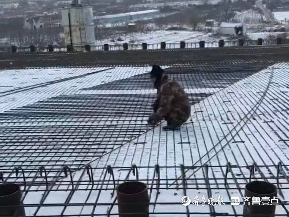 “抢出来”的烟台八车道高速路：千余人三班接力，8公里昼夜奔赴