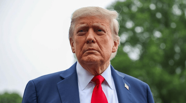 最后通牒已下,马斯克对2.5亿人发誓,誓要让特朗普付出惨痛代价