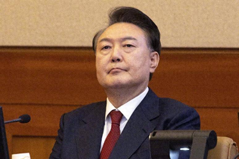 连审15小时,尹锡悦最高可判死刑,韩国将下令逮捕,李在明如何修复对华关系?