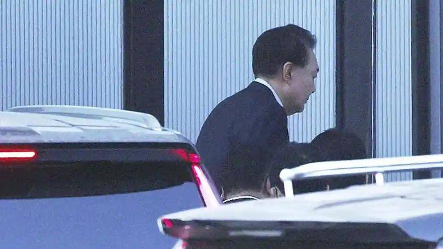 连审15小时,尹锡悦最高可判死刑,韩国将下令逮捕,李在明如何修复对华关系?
