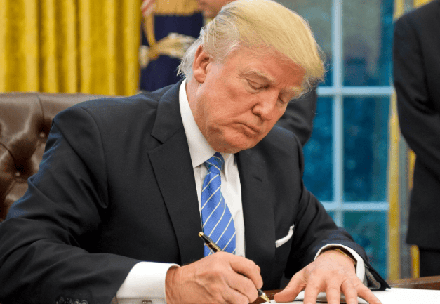 轮到美国被收拾？首个叫板美国的国家出现了！宣布对美征50%关税